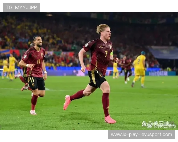 德布劳内外脚背撩传精准命中：以科技之笔写就传球艺术